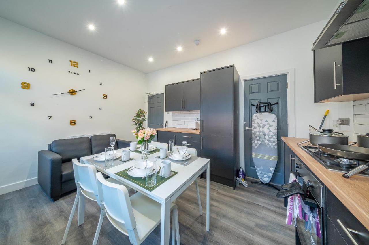 לידס *Rc12S* For Your Most Relaxed & Cosy Stay + Free Parking + Free Fast Wifi * מראה חיצוני תמונה